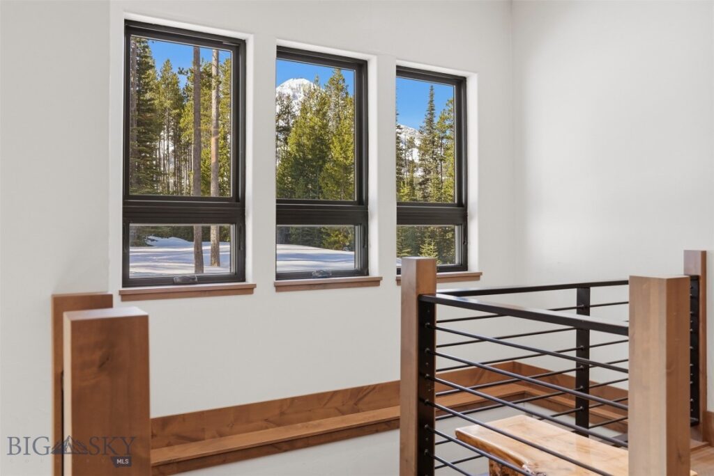 11 Speaking Eagle, Big Sky MT 59716