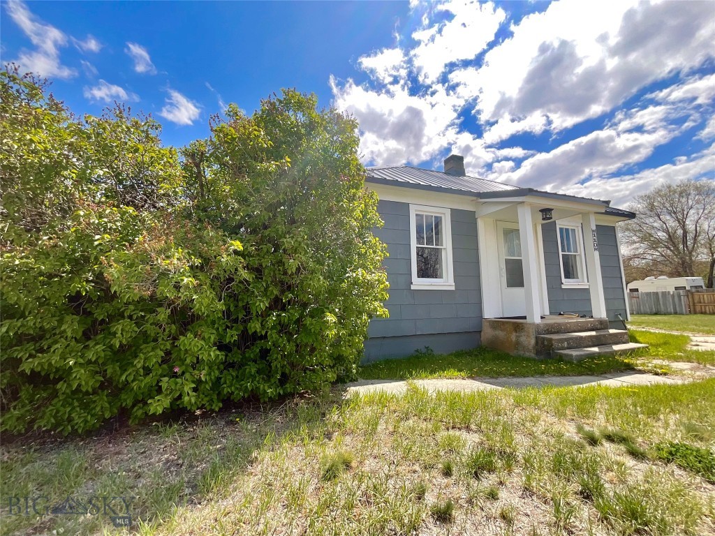 110 N Whitehall Street, Whitehall MT 59759