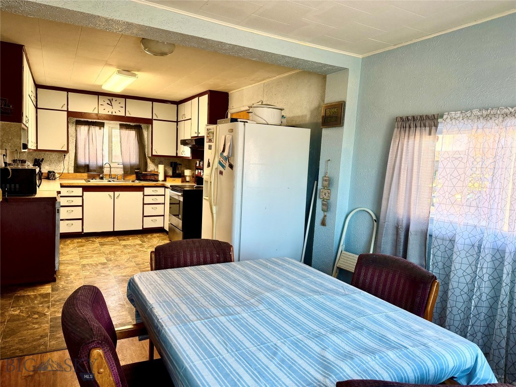 1122 Saint Charles Street, Fort Benton MT 59442