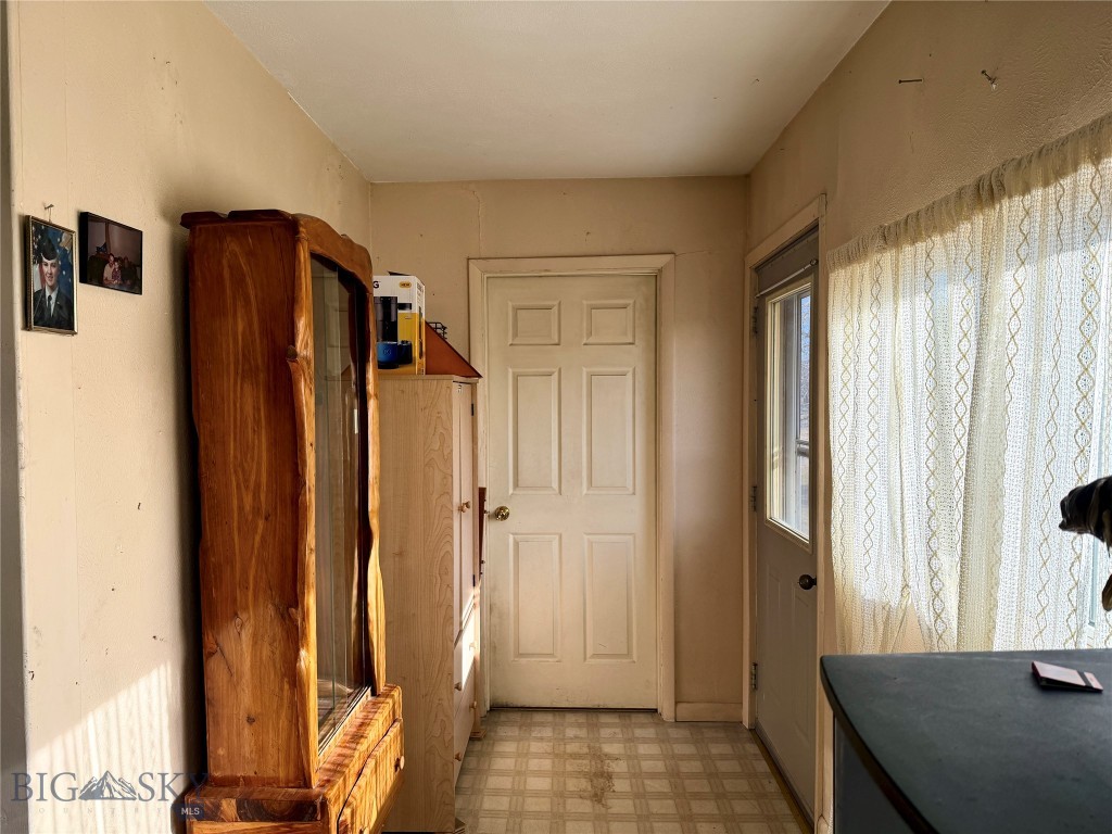 1122 Saint Charles Street, Fort Benton MT 59442