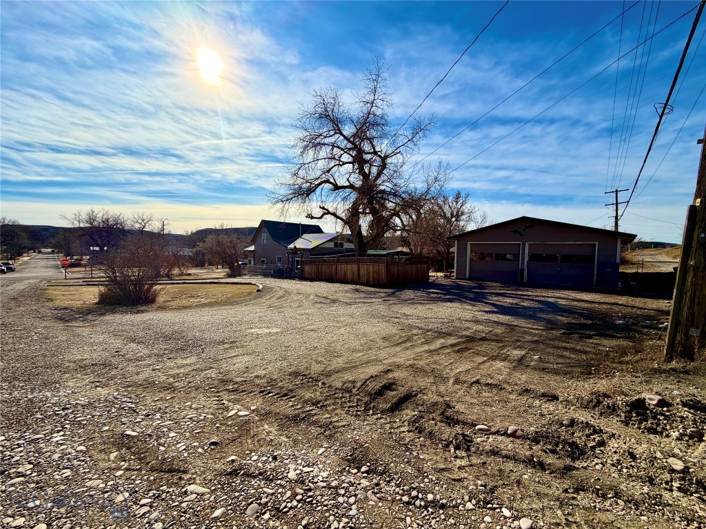1122 Saint Charles Street, Fort Benton MT 59442