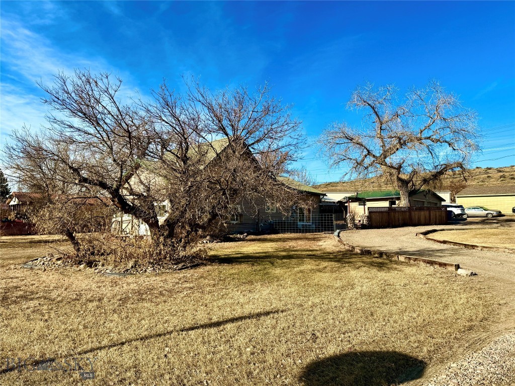 1122 Saint Charles Street, Fort Benton MT 59442