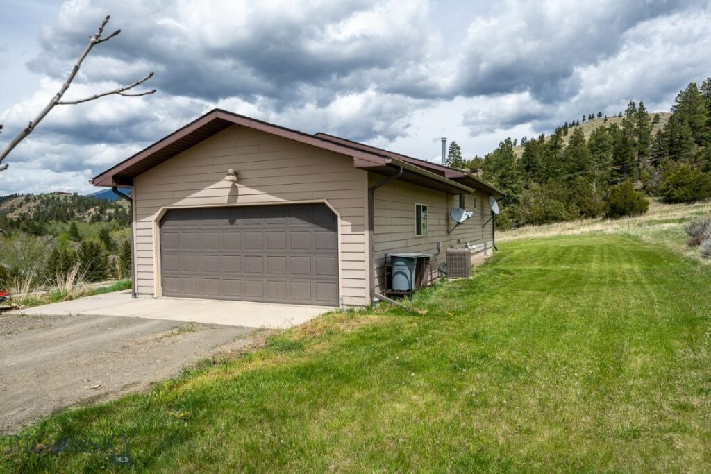 1146 US Highway 12 E, Townsend MT 59644