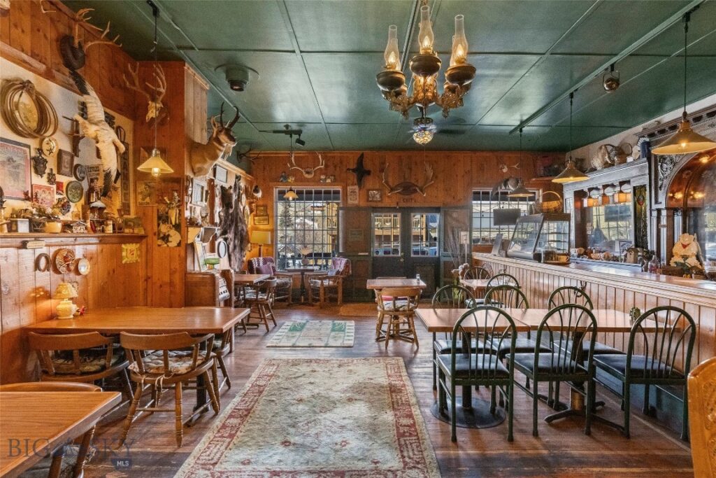 118 & 118 1/2 W Wallace Street, Virginia City MT 59755