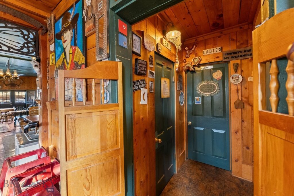 118 & 118 1/2 W Wallace Street, Virginia City MT 59755