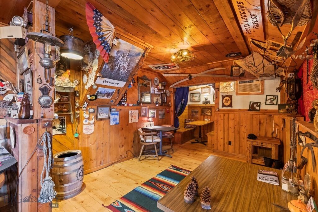 118 & 118 1/2 W Wallace Street, Virginia City MT 59755