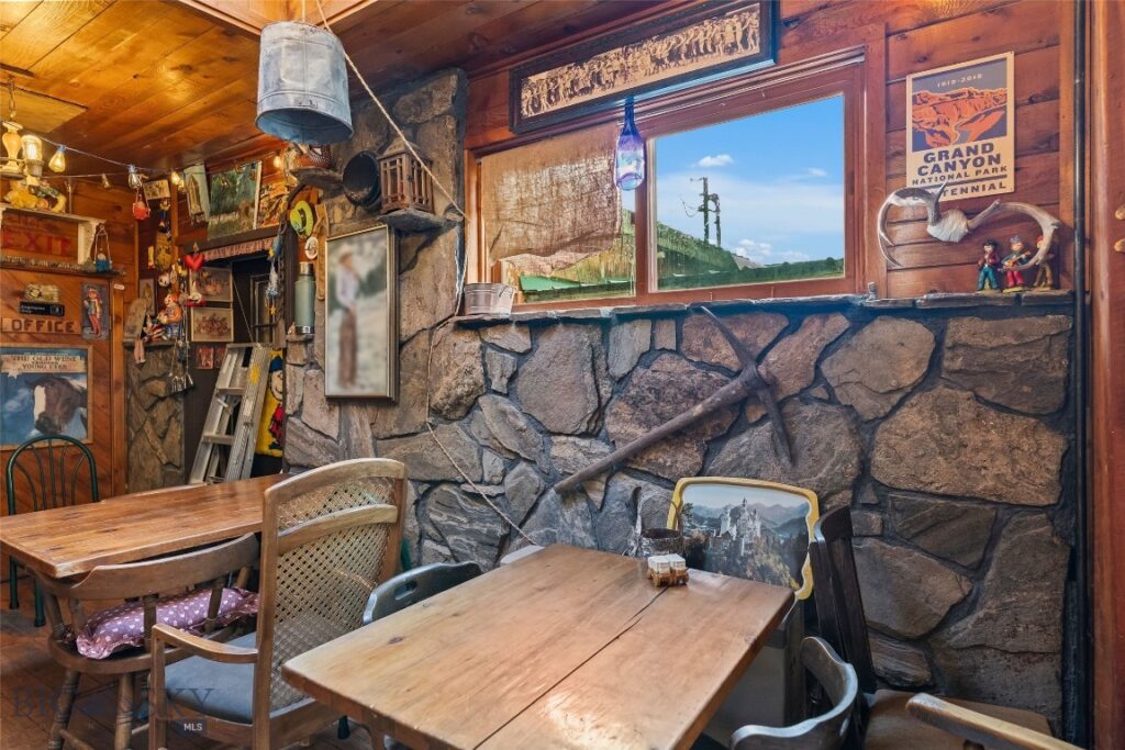 118 & 118 1/2 W Wallace Street, Virginia City MT 59755