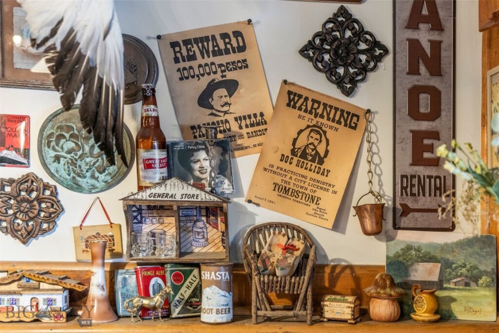 118 & 118 1/2 W Wallace Street, Virginia City MT 59755