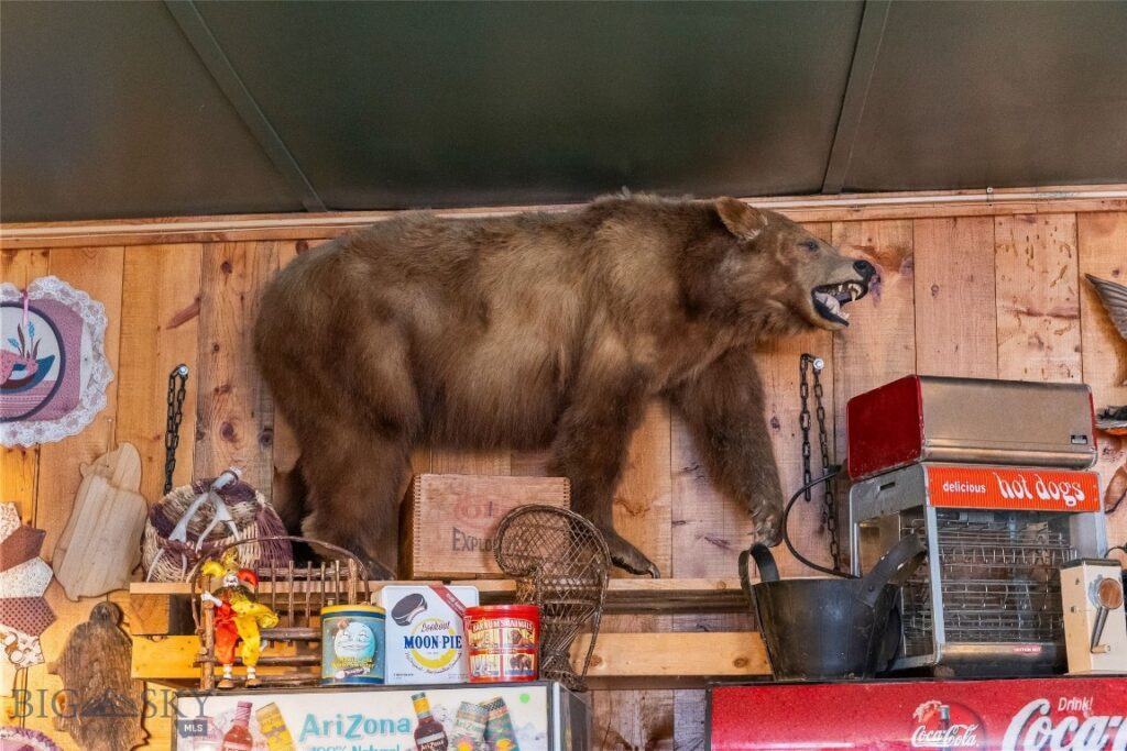 118 & 118 1/2 W Wallace Street, Virginia City MT 59755