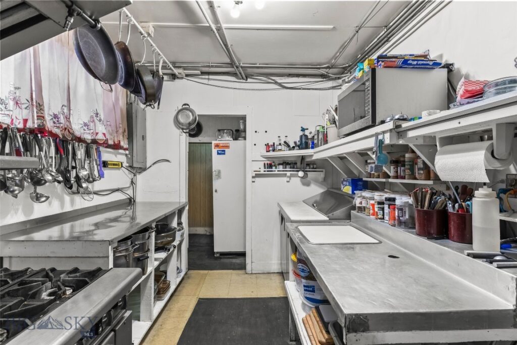 118 & 118 1/2 W Wallace Street, Virginia City MT 59755