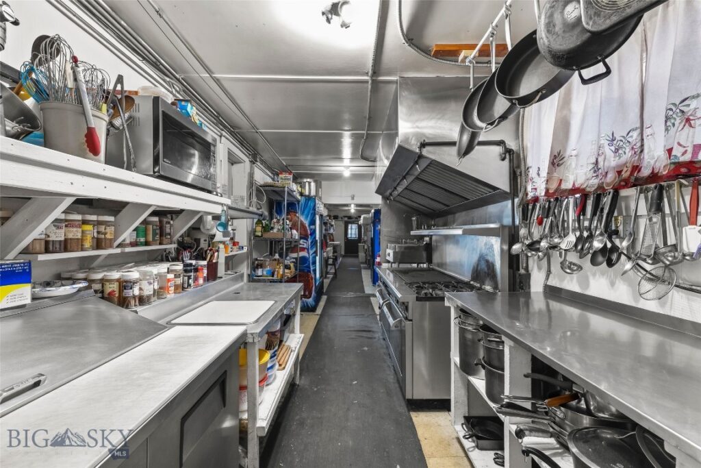 118 & 118 1/2 W Wallace Street, Virginia City MT 59755