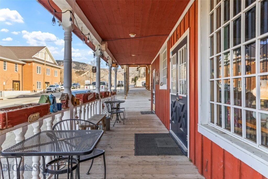 118 & 118 1/2 W Wallace Street, Virginia City MT 59755