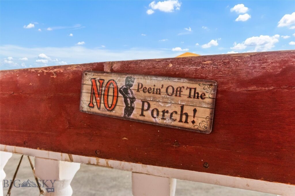 118 & 118 1/2 W Wallace Street, Virginia City MT 59755