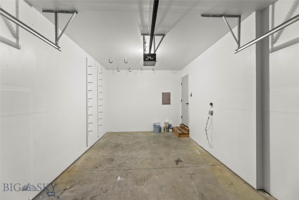 118 Michael Grove Avenue, Bozeman MT 59718