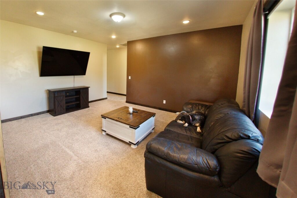 11892 Old Coach Road, Three Forks MT 59752
