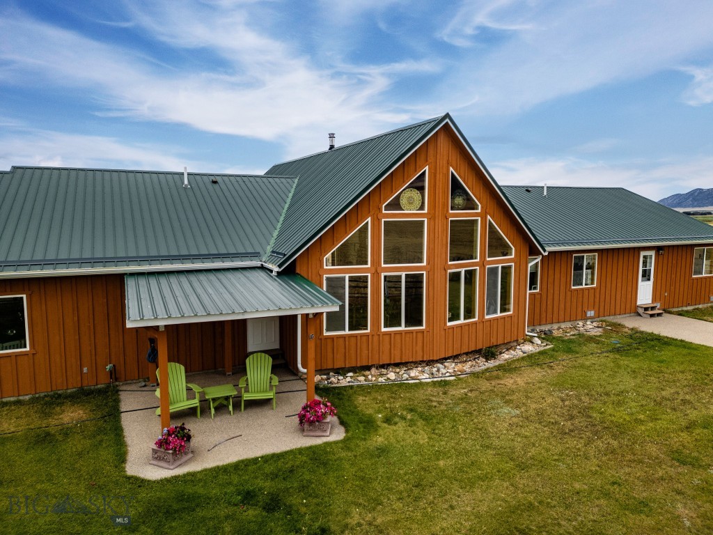 12 Bench Road, Whitehall MT 59759