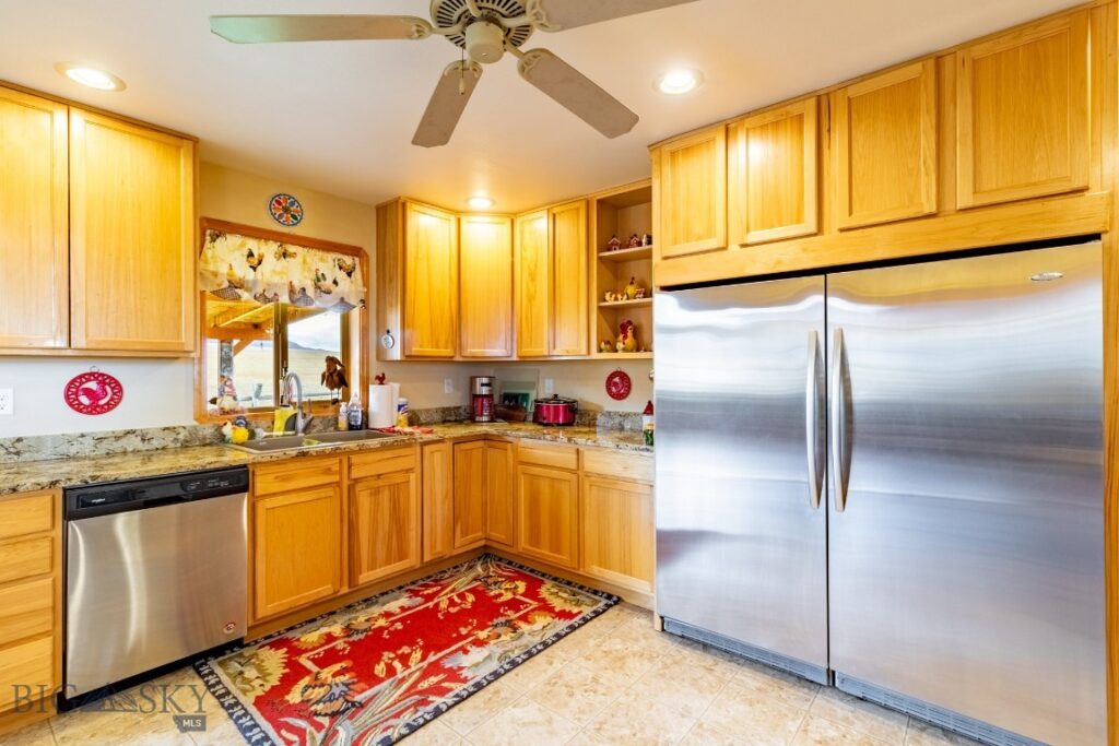 12 Bench Road, Whitehall MT 59759