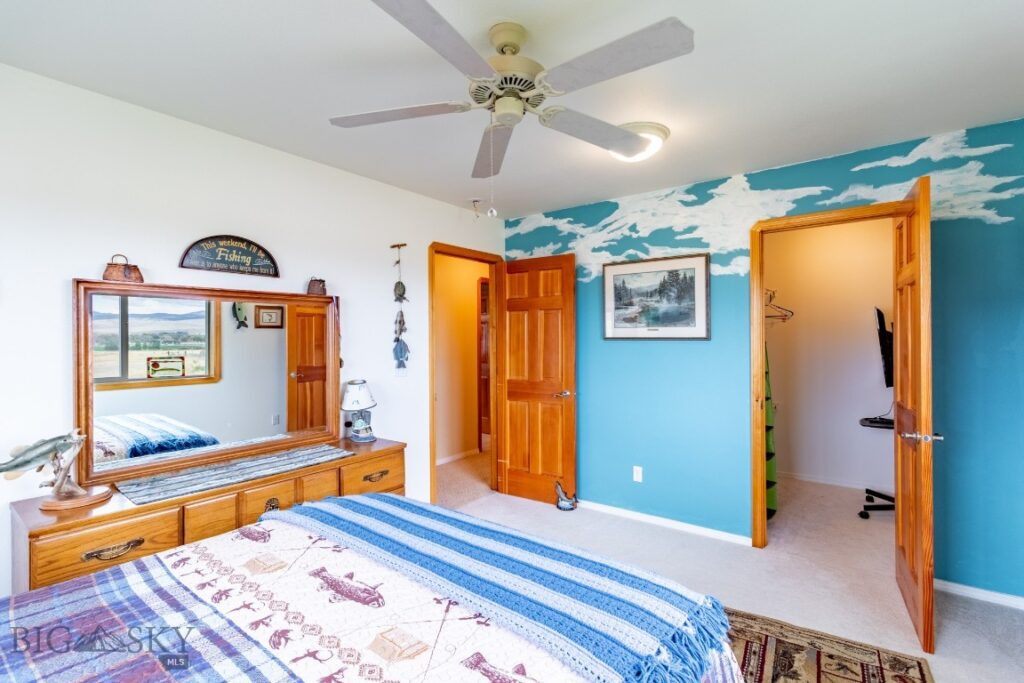12 Bench Road, Whitehall MT 59759