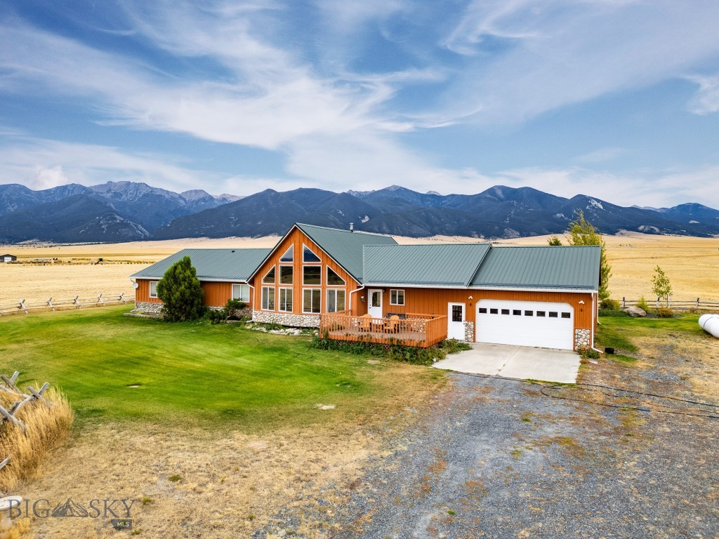 12 Bench Road, Whitehall MT 59759