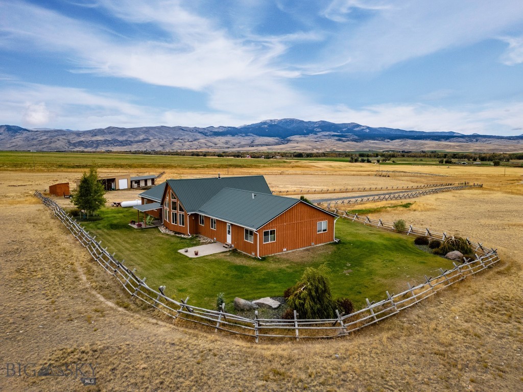 12 Bench Road, Whitehall MT 59759