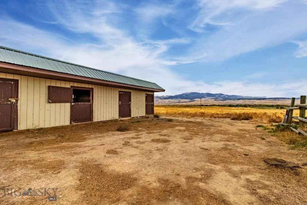 12 Bench Road, Whitehall MT 59759