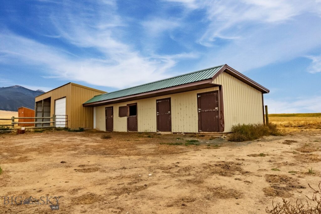 12 Bench Road, Whitehall MT 59759