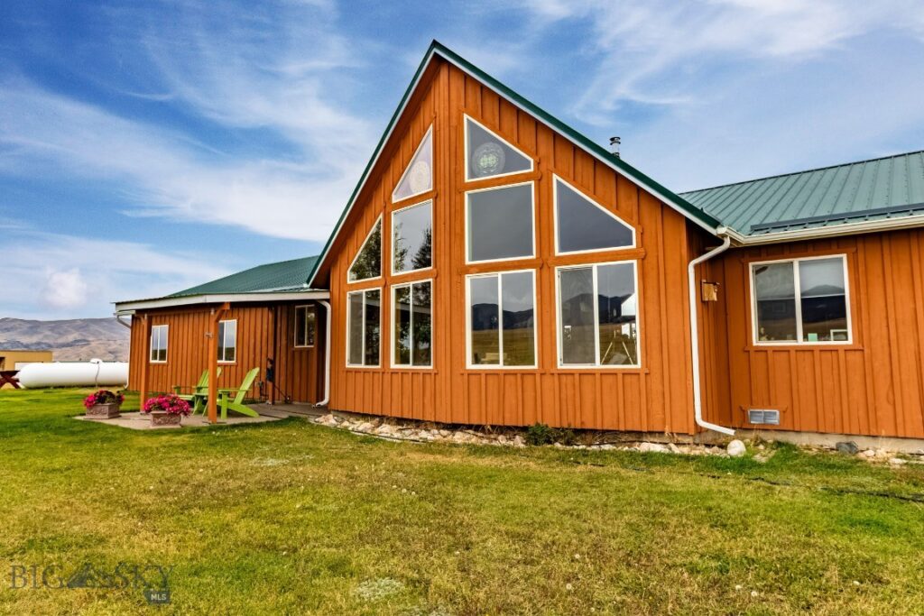 12 Bench Road, Whitehall MT 59759