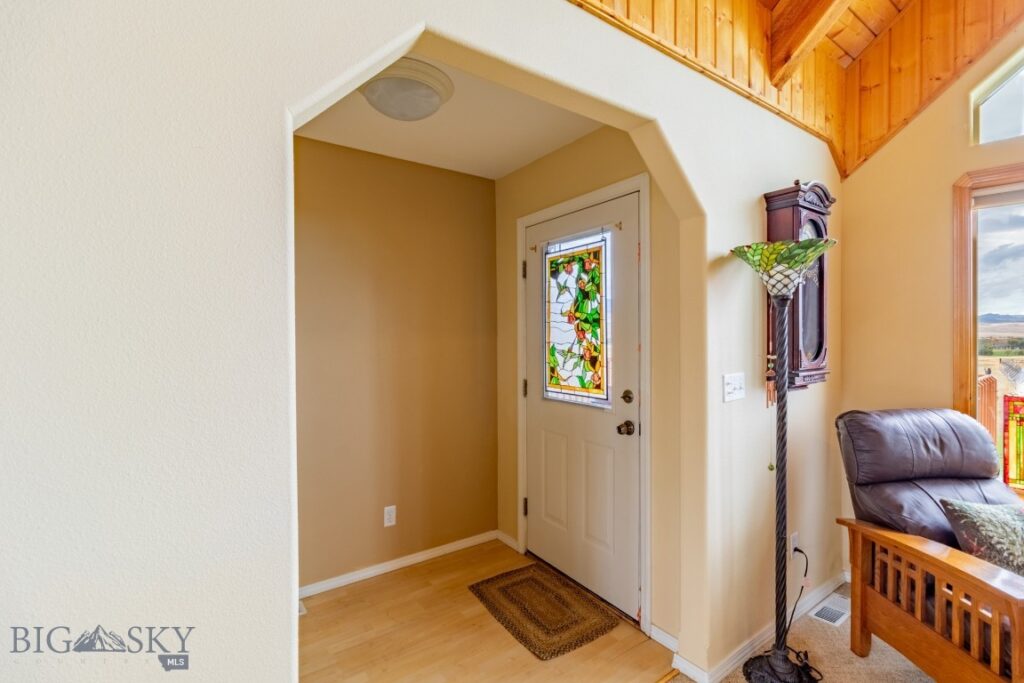 12 Bench Road, Whitehall MT 59759