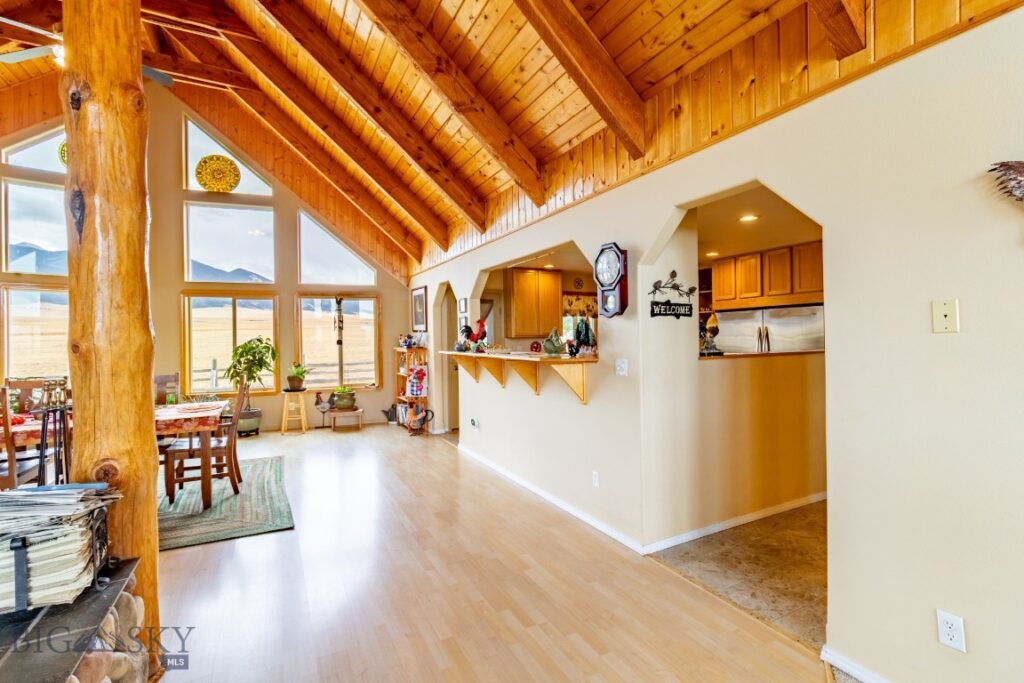 12 Bench Road, Whitehall MT 59759