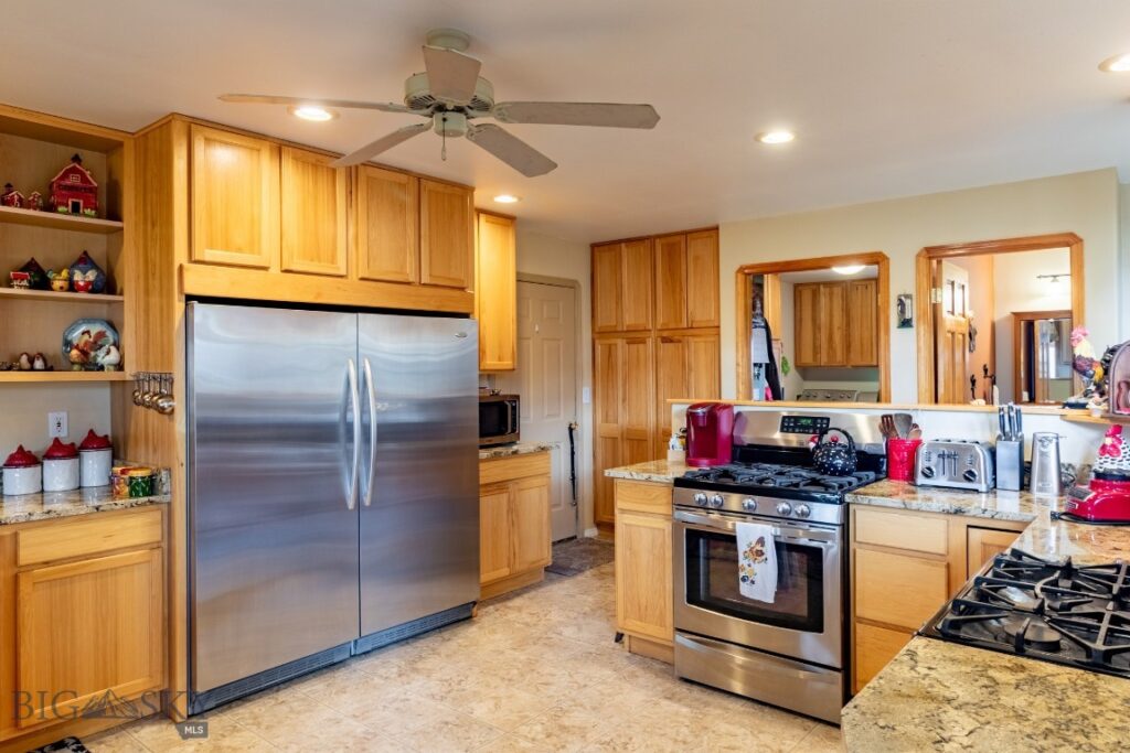 12 Bench Road, Whitehall MT 59759