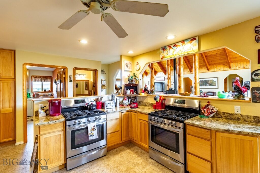 12 Bench Road, Whitehall MT 59759