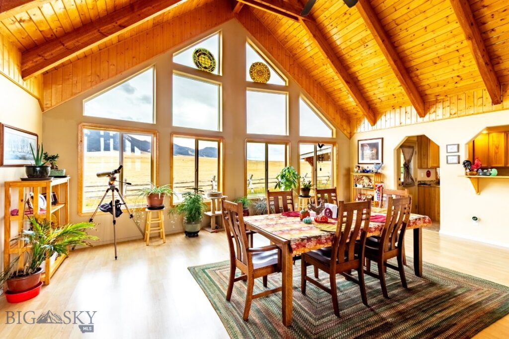 12 Bench Road, Whitehall MT 59759