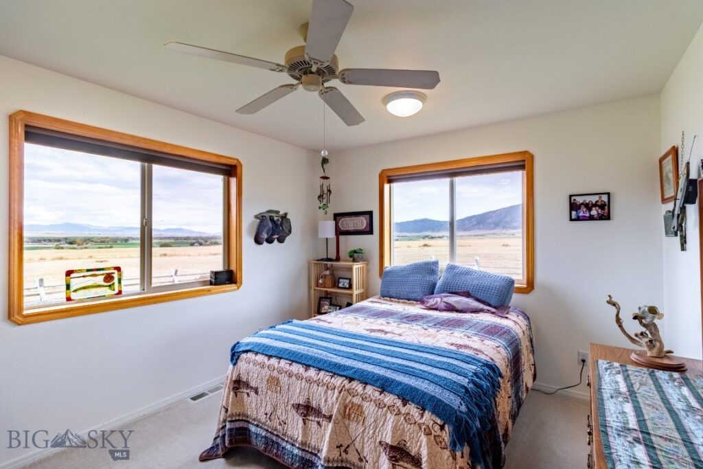 12 Bench Road, Whitehall MT 59759