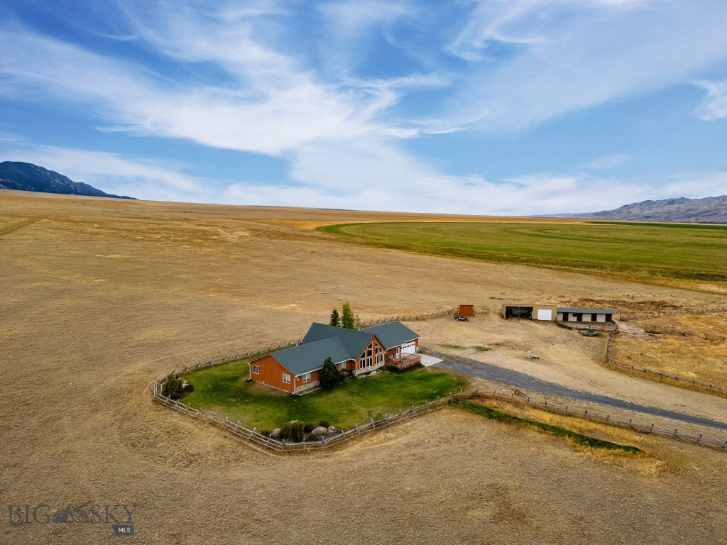 12 Bench Road, Whitehall MT 59759