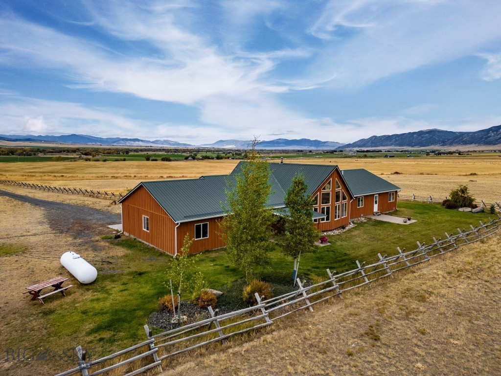 12 Bench Road, Whitehall MT 59759