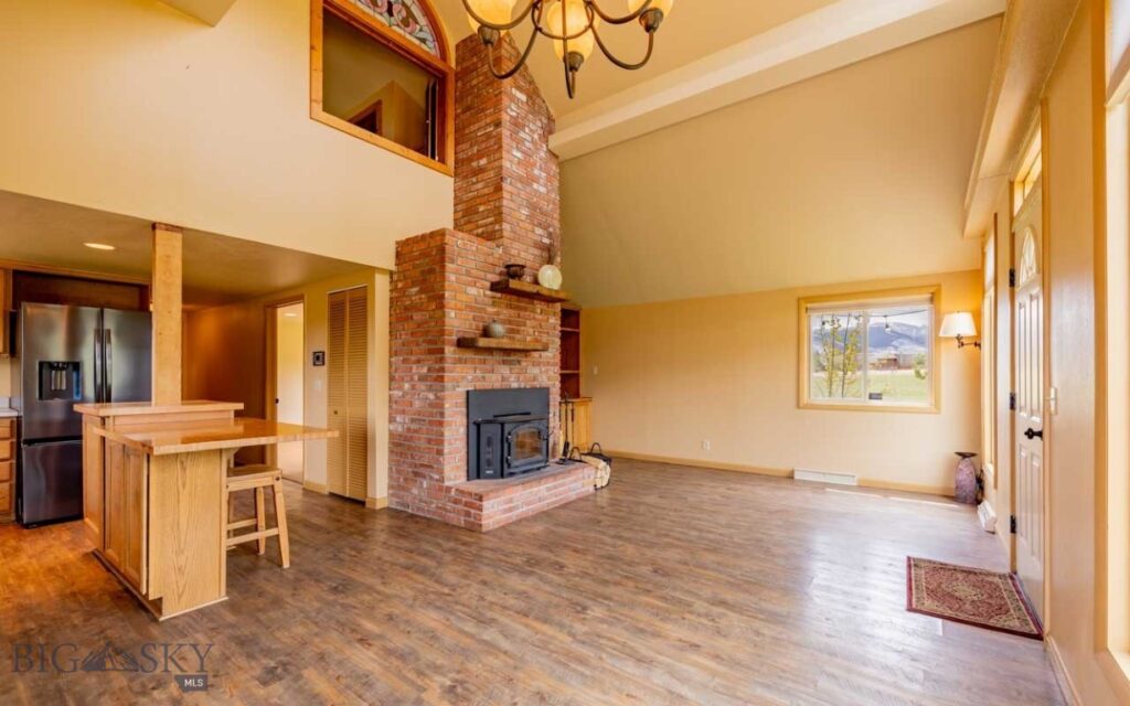 12 Comanche, Red Lodge MT 59068