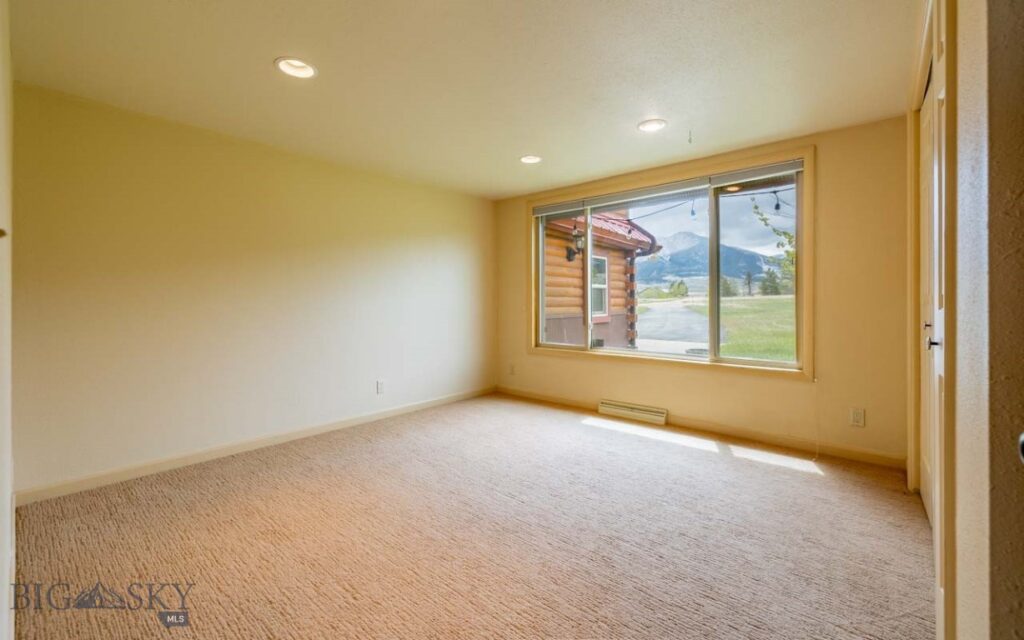 12 Comanche, Red Lodge MT 59068