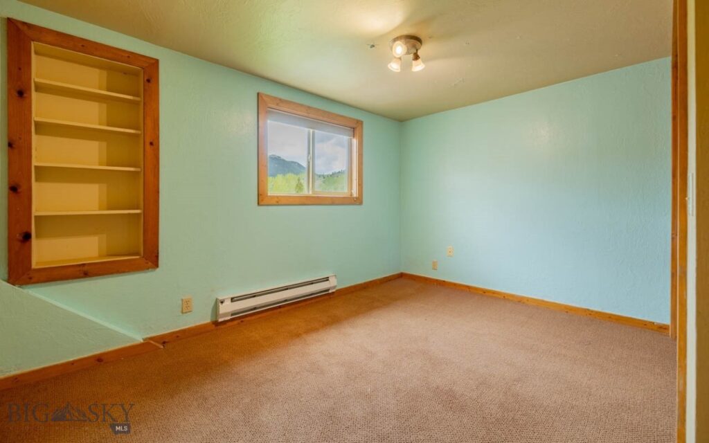 12 Comanche, Red Lodge MT 59068