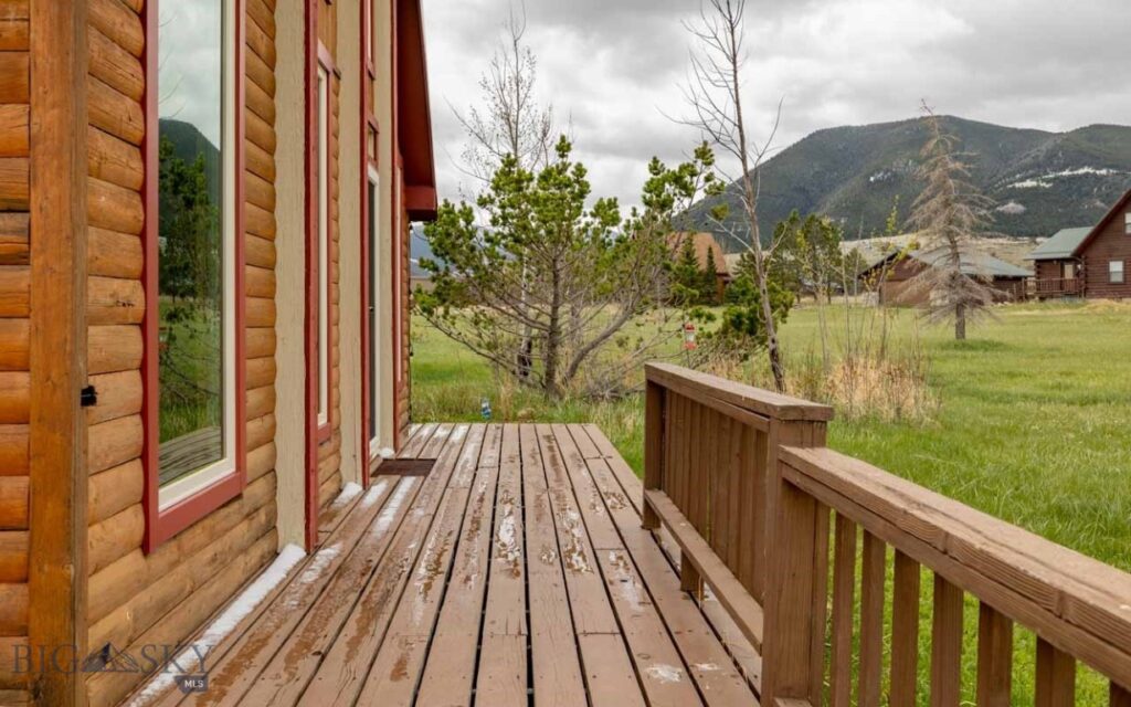 12 Comanche, Red Lodge MT 59068