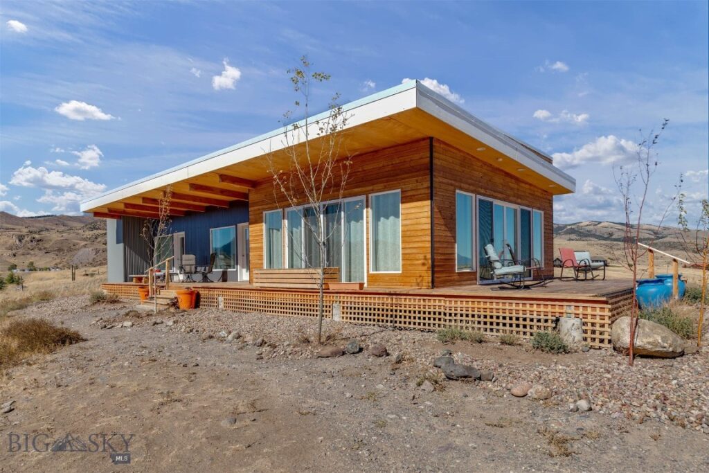 120 Arcturus Drive, Emigrant MT 59027