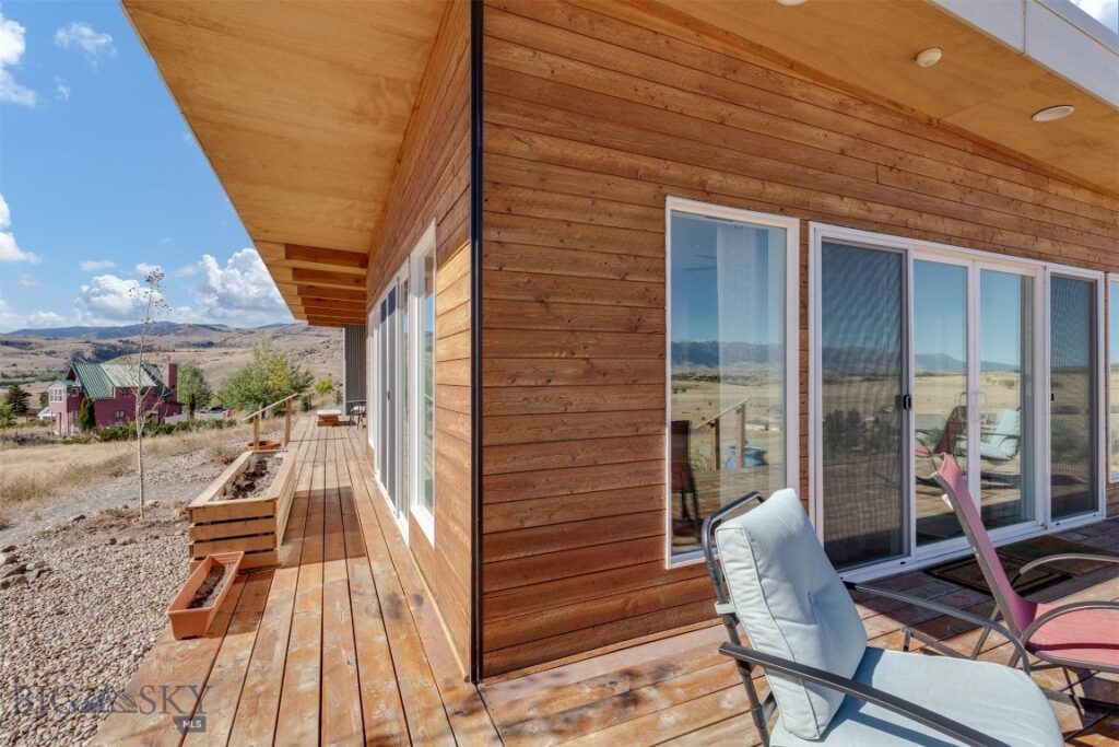 120 Arcturus Drive, Emigrant MT 59027