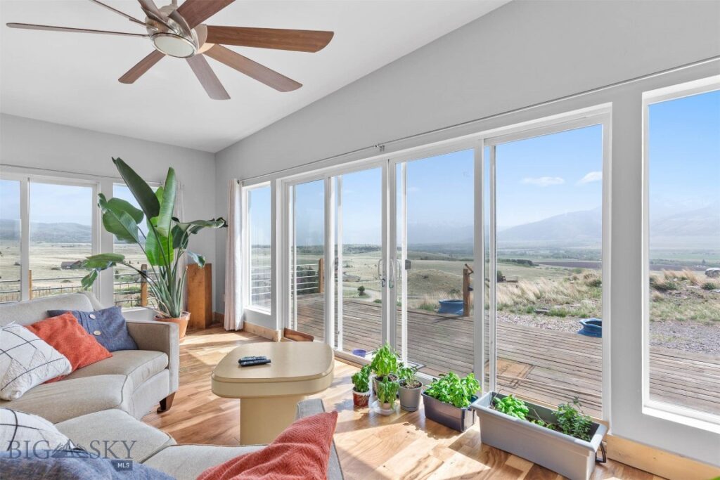 120 Arcturus Drive, Emigrant MT 59027