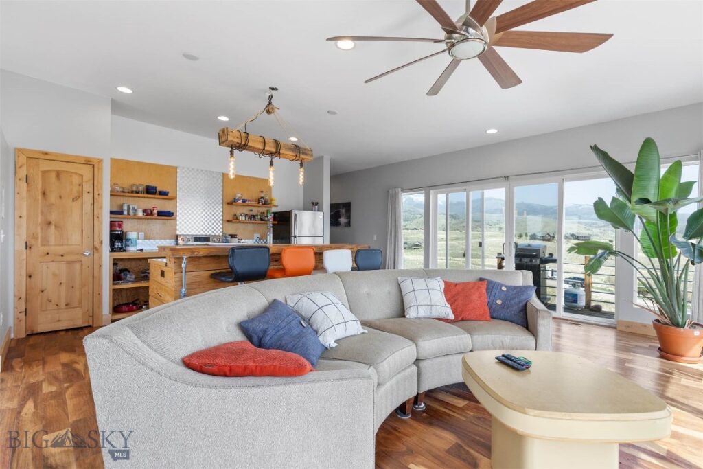 120 Arcturus Drive, Emigrant MT 59027