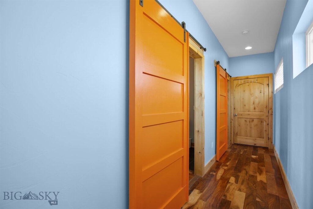 120 Arcturus Drive, Emigrant MT 59027