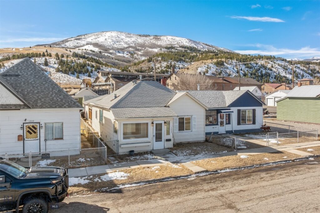 1207 E 5th Street, Anaconda MT 59711