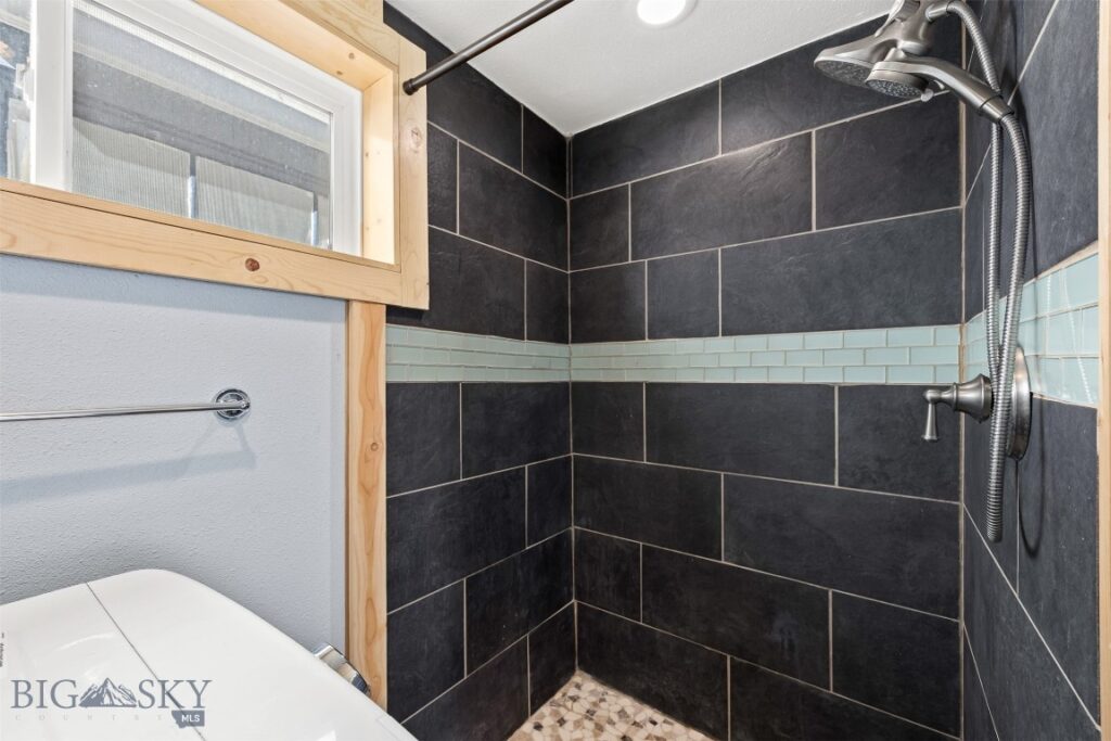 1207 E 5th Street, Anaconda MT 59711