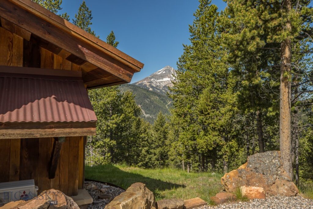 121 Old Toby Road, Big Sky MT 59716