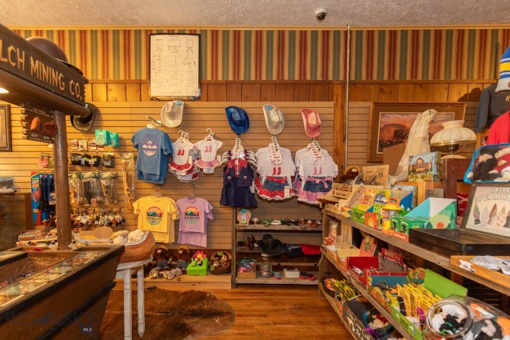 122 W Wallace Street, Virginia City MT 59755