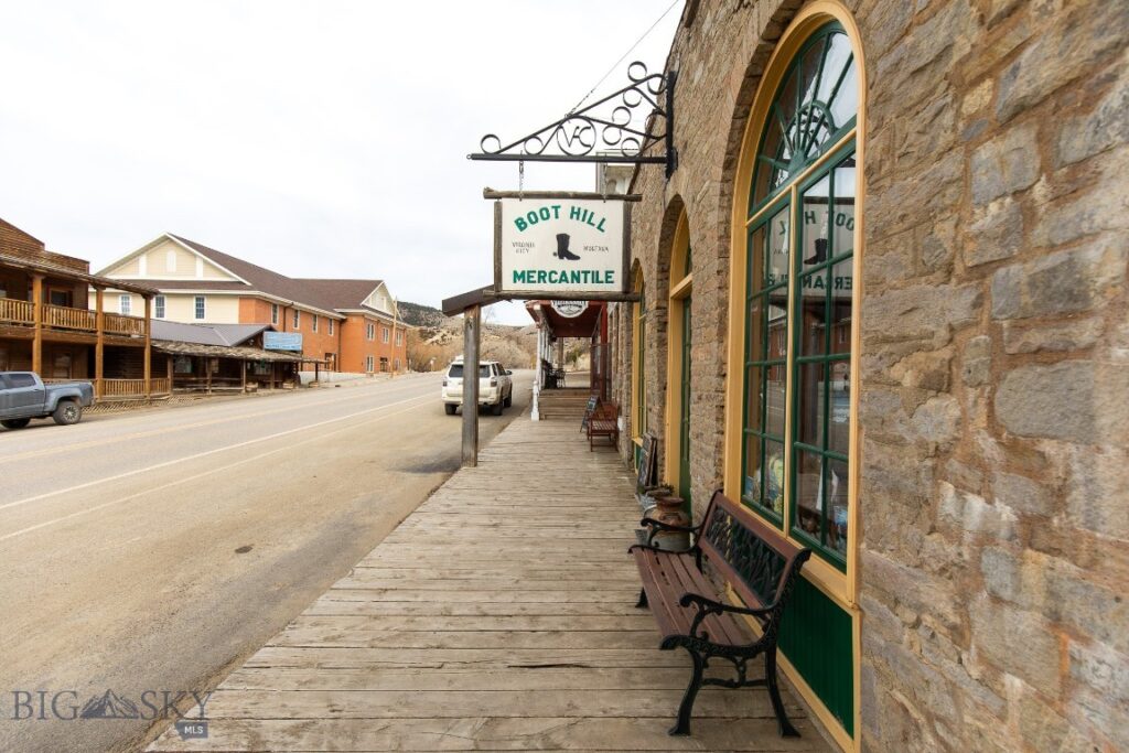 122 W Wallace Street, Virginia City MT 59755