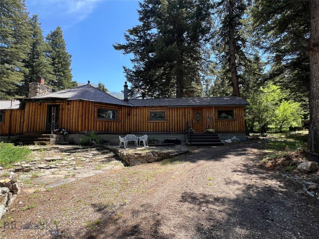 124 Deep Creek Road, Livingston MT 59047